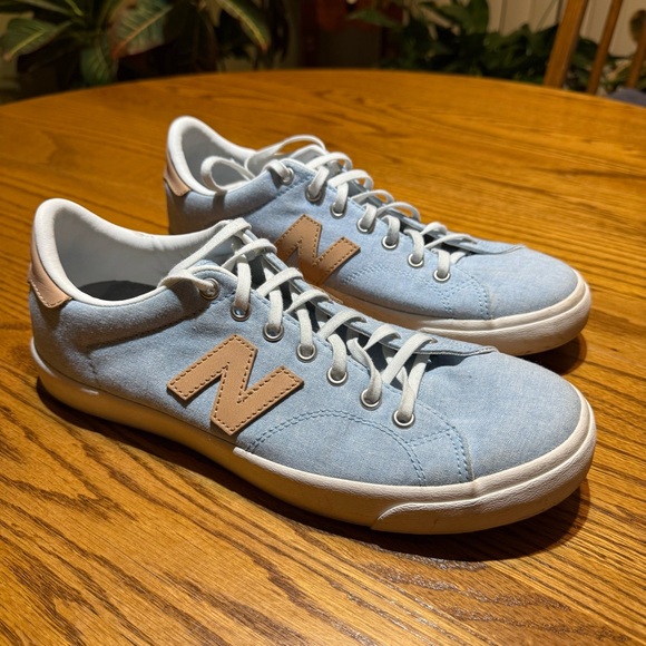 New Balance Lifestyle Shoes Size 8.5D - Picture 1 of 8